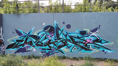 Light Blue Stylewriting by Wery, 5FC and KDP. This Graffiti is located in Berlin, Germany and was created in 2021.