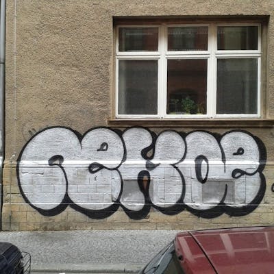 Chrome and Black Stylewriting by Nexoe. This Graffiti is located in Erfurt, Germany and was created in 2020. This Graffiti can be described as Stylewriting, Street Bombing and Throw Up.