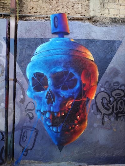 Red and Blue Characters by Ckronologicko. This Graffiti is located in Guadalajara, Mexico and was created in 2022.