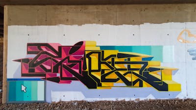 Yellow and Coralle Stylewriting by Zire. This Graffiti is located in Israel and was created in 2022. This Graffiti can be described as Stylewriting and Abandoned.