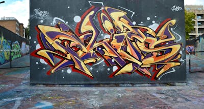 Orange and Colorful Stylewriting by CDSK and Chips. This Graffiti is located in London, United Kingdom and was created in 2023. This Graffiti can be described as Stylewriting and Wall of Fame.