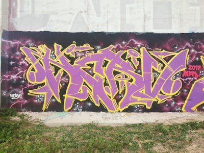 Coralle and Yellow Stylewriting by Nerv. This Graffiti is located in Novi Sad, Serbia and was created in 2017. This Graffiti can be described as Stylewriting and Wall of Fame.
