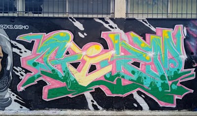 Colorful Stylewriting by Gizmo. This Graffiti is located in Thessaloniki, Greece and was created in 2023. This Graffiti can be described as Stylewriting and Wall of Fame.