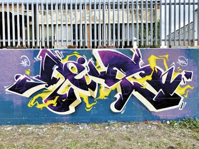 Violet and Black and Colorful Stylewriting by Zeisa. This Graffiti is located in Perugia, Italy and was created in 2023.