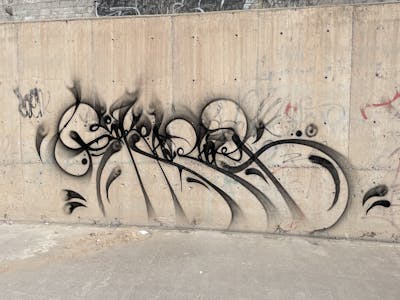 Black Handstyles by Shioko, Hasher and 725Crew. This Graffiti is located in CD JUAREZ, Mexico and was created in 2023.