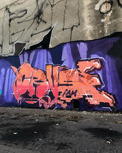 Coralle and Violet Stylewriting by cruze. This Graffiti is located in Warsaw, Poland and was created in 2020. This Graffiti can be described as Stylewriting and Special.