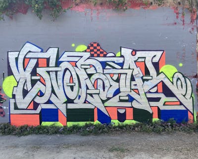 Chrome and Colorful Stylewriting by Toner2. This Graffiti is located in Brussels, Belgium and was created in 2023.