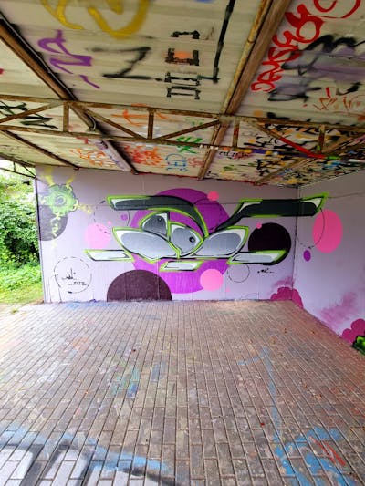 Violet and Grey and Light Green Stylewriting by Modi. This Graffiti is located in Germany and was created in 2023.