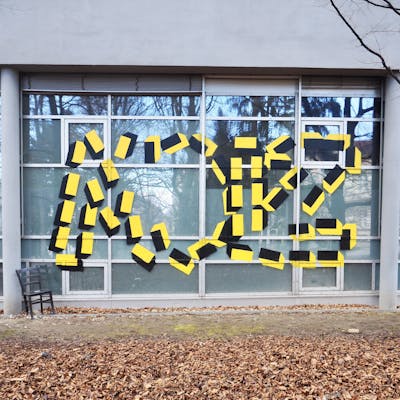 Yellow and Black Stylewriting by moiz. This Graffiti is located in Vienna, Austria and was created in 2022. This Graffiti can be described as Stylewriting, Futuristic, Street Bombing and Streetart.