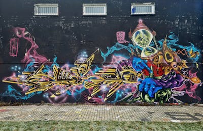 Colorful Stylewriting by Gosp and Brainpaintcircle. This Graffiti is located in Leipzig, Germany and was created in 2023. This Graffiti can be described as Stylewriting, Characters and Wall of Fame.