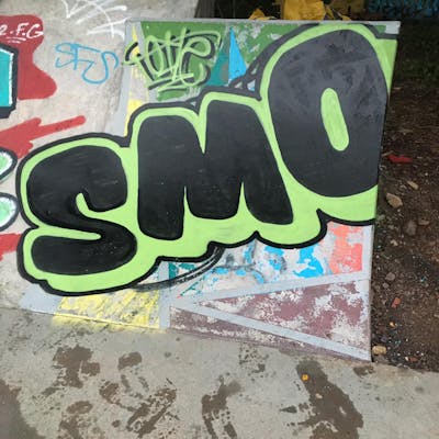 Black and Light Green Stylewriting by smo__crew. This Graffiti is located in London, United Kingdom and was created in 2021.