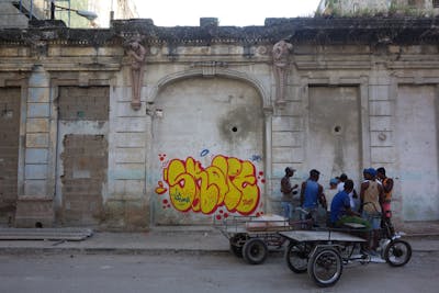Yellow and Red Stylewriting by S.KAPE289 and Skape289. This Graffiti is located in Cuba and was created in 2016. This Graffiti can be described as Stylewriting, Atmosphere and Throw Up.