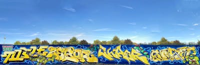 Yellow and Blue Stylewriting by Sorez, smo__crew, Zebor, Char and Toile. This Graffiti is located in London, United Kingdom and was created in 2022. This Graffiti can be described as Stylewriting and Characters.