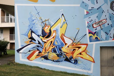 Light Blue and Yellow and Colorful Stylewriting by Zark. This Graffiti is located in Paimpol, France and was created in 2023. This Graffiti can be described as Stylewriting and Streetart.
