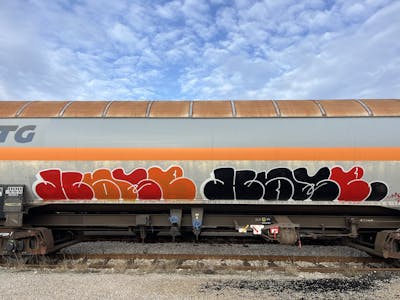 Red and Black and Orange Stylewriting by hase. This Graffiti is located in Belgrade, Serbia and was created in 2023. This Graffiti can be described as Stylewriting, Trains, Freights and Throw Up.