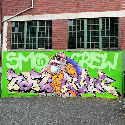 Colorful and Light Green Stylewriting by Char, smo__crew and Toile. This Graffiti is located in Wolverhampton, United Kingdom and was created in 2022. This Graffiti can be described as Stylewriting and Characters.