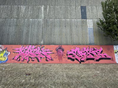 Coralle Stylewriting by Spast and Picks. This Graffiti is located in Bremerhaven, Germany and was created in 2023. This Graffiti can be described as Stylewriting, Characters and Wall of Fame.