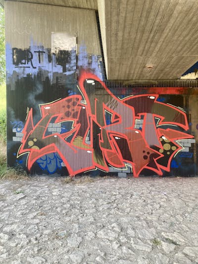 Red and Colorful Stylewriting by Curt. This Graffiti is located in Regensburg, Germany and was created in 2023.