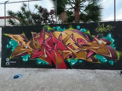 Brown and Colorful Stylewriting by XOHARK 37. This Graffiti is located in Leon Guanajuato, Mexico and was created in 2021. This Graffiti can be described as Stylewriting and Wall of Fame.
