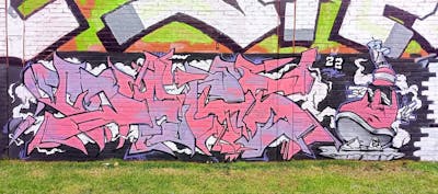 Coralle Stylewriting by Dagz. This Graffiti is located in bogota, Colombia and was created in 2022. This Graffiti can be described as Stylewriting and Characters.