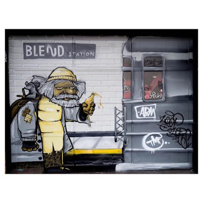 Grey and Yellow Characters by Niker. This Graffiti is located in Mainz, Germany and was created in 2020.