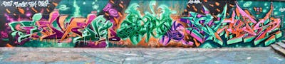 Colorful Stylewriting by seyer, Chips and sim one. This Graffiti is located in London, United Kingdom and was created in 2023. This Graffiti can be described as Stylewriting and Wall of Fame.
