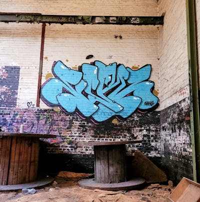 Light Blue Stylewriting by SUR2. This Graffiti is located in Belgium and was created in 2022. This Graffiti can be described as Stylewriting and Abandoned.