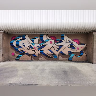 Beige and Blue Stylewriting by Posea. This Graffiti is located in United Kingdom and was created in 2022.
