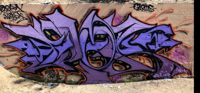 Violet Stylewriting by Flok. This Graffiti is located in United States and was created in 2021.