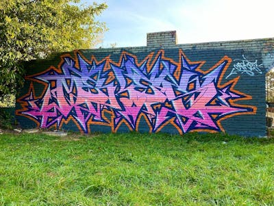 Colorful Stylewriting by _mekes_. This Graffiti is located in Paris, France and was created in 2022.