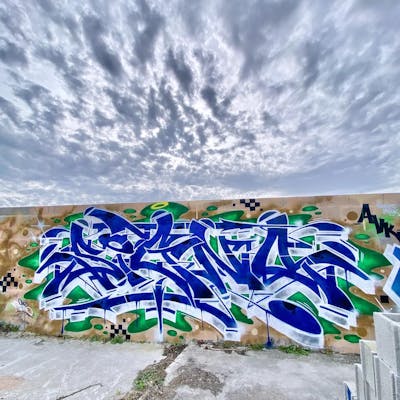 Blue and White and Colorful Stylewriting by Signo. This Graffiti is located in France and was created in 2024. This Graffiti can be described as Stylewriting and Atmosphere.
