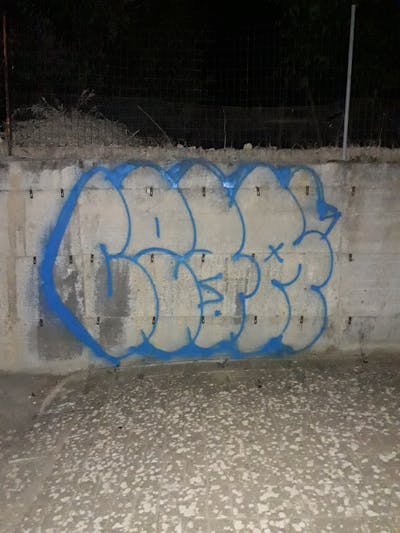 Light Blue Throw Up by CEAR.ONE. This Graffiti is located in Bari, Italy and was created in 2021.