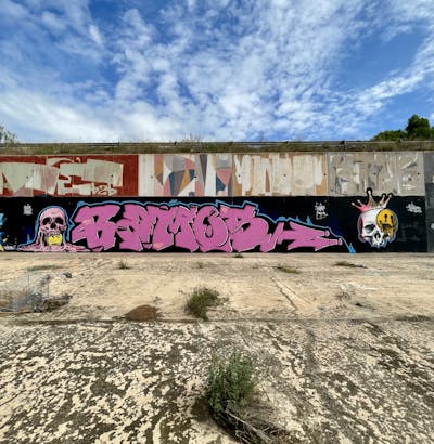 Colorful Stylewriting by Vamos and Face B. This Graffiti is located in Valencia, Spain and was created in 2021. This Graffiti can be described as Stylewriting, Characters and Wall of Fame.