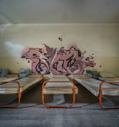Coralle Stylewriting by Crazy Mister Sketch. This Graffiti is located in Italy and was created in 2023. This Graffiti can be described as Stylewriting, Abandoned and Atmosphere.