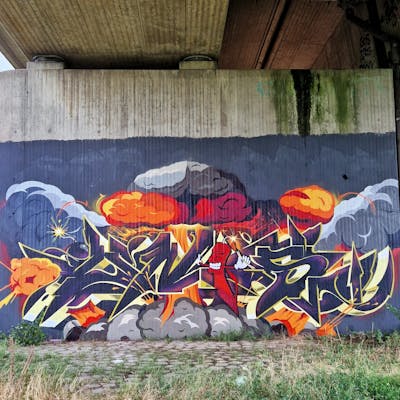 Yellow and Colorful and Grey Stylewriting by Unis. This Graffiti is located in Düsseldorf, Germany and was created in 2023. This Graffiti can be described as Stylewriting and Characters.