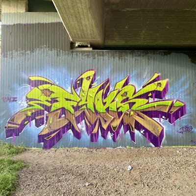 Light Green and Violet and Brown Stylewriting by Fiks and MicRoFiks. This Graffiti is located in Oldenburg, Germany and was created in 2023.