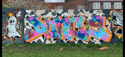 Colorful Stylewriting by Dunce. This Graffiti is located in London, United Kingdom and was created in 2024.