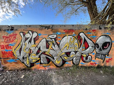 Chrome and Colorful Stylewriting by Vysier64. This Graffiti is located in Hamburg, Germany and was created in 2023. This Graffiti can be described as Stylewriting and Characters.
